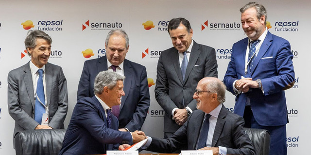 Alianza de Fundacin Repsol y SERNAUTO para impulsar la movilidad sostenible
