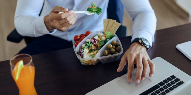 Alimentacin sana en el entorno laboral 2025