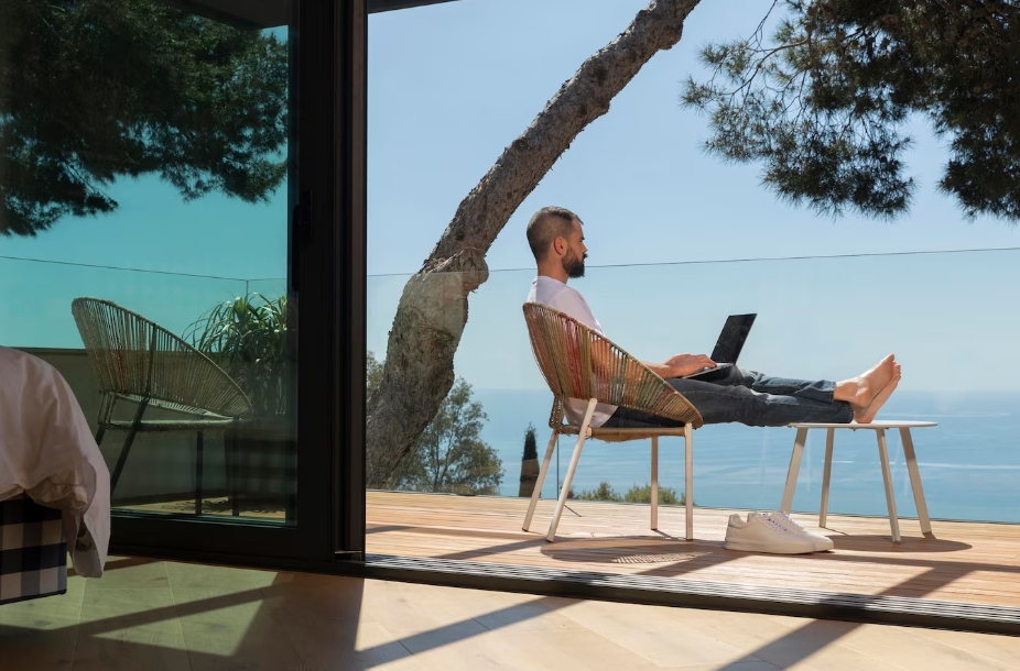 Aumento teletrabajo en verano Espaa 2025