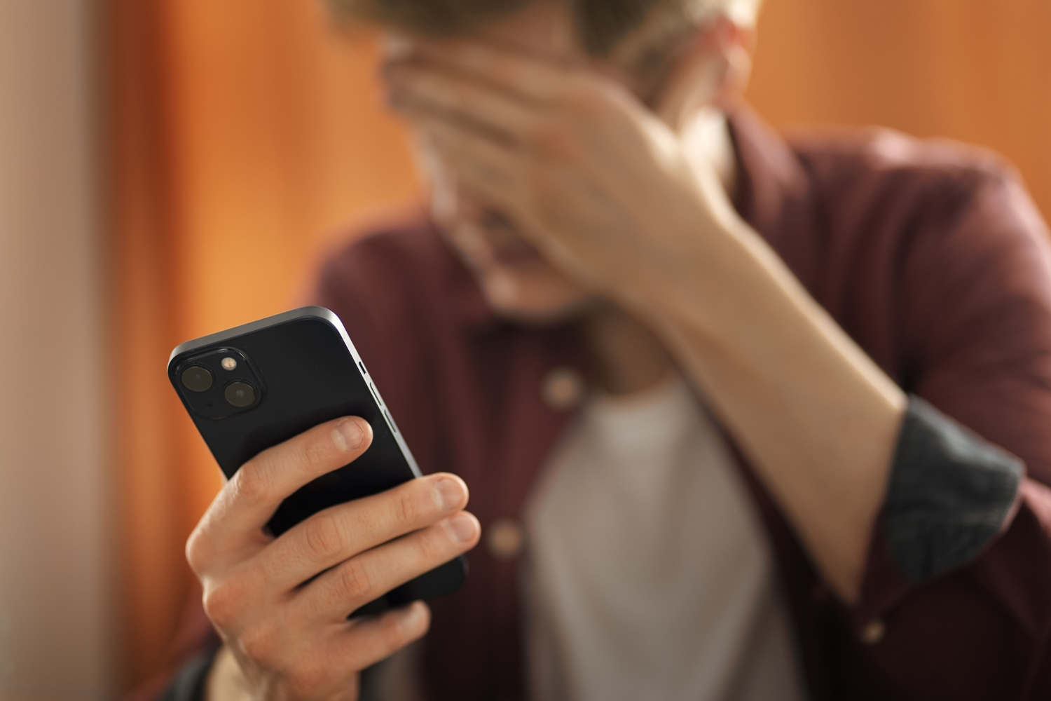 Desconexin digital en verano generacin joven 2025