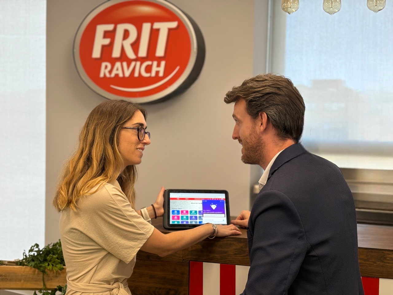 Frit-Ravich-integracin-de-IA-para-gestionar-talento-2025-dentro
