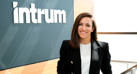 Intrum recibe un premio a su Dirección Legal en España