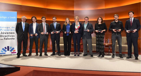 Seeliger y Conde premian a jvenes directivos