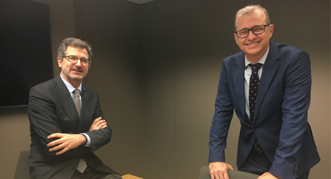 Hughes y Junyent se alan para impulsar la adecuacin organizativa