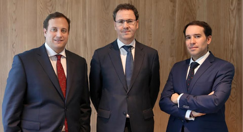 Andbank Espaa incorpora tres banqueros privados