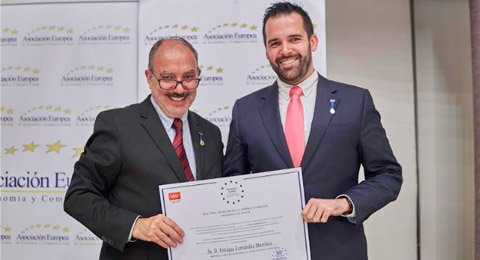 Eferson recibe la Medalla de Oro Europea al Mrito en el Trabajo