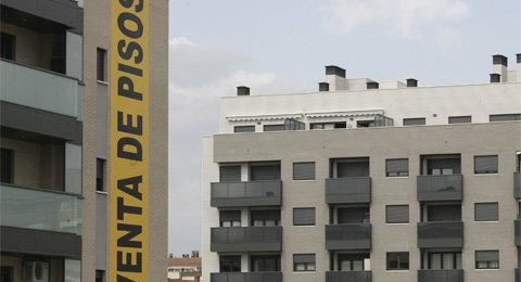 Santander y Acciona compiten con Blackstone por la mayor cartera de pisos de alquiler 
