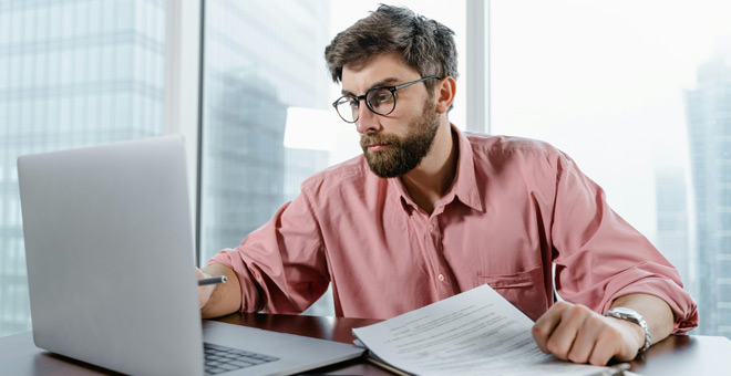 Cambio de empleo en la misma empresa 2025